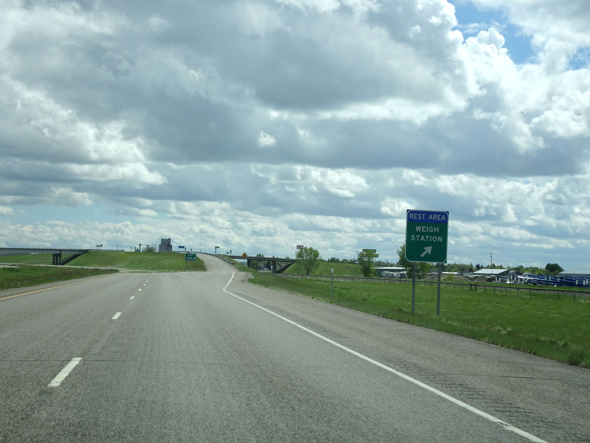 Interstate 15 Weather - s6e06bj